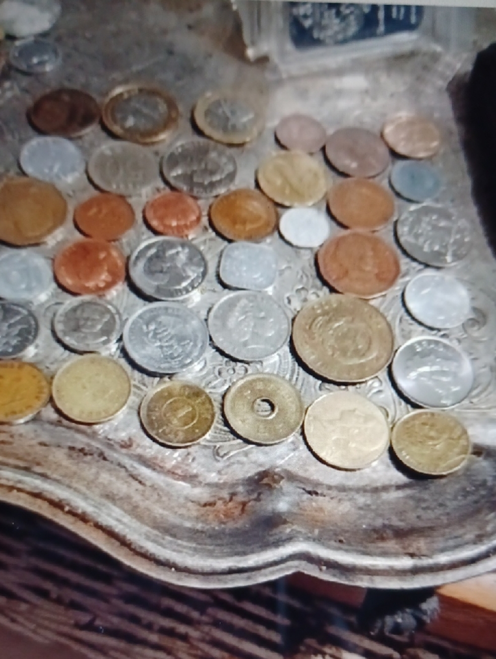 Mixed Vintage World Coins - Assorted Metal Tones